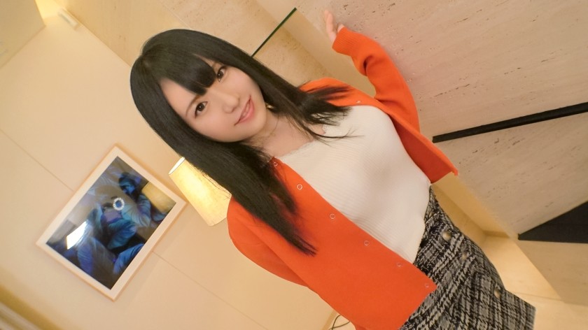 SIRO-4846+【Quiet fluffy girl】【Actually shy】An indoor girl who never meets anyone and never goes out is actually a shy girl who masturbates with a vibrator. +Applicant amateur, first AV shooting+297+ (Marina Takasaki)
