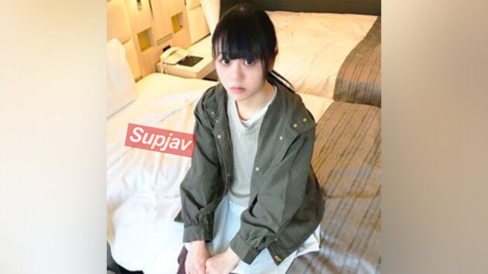 FC2PPV 3143324 ※Quantité limitée pour la première fois 2780pt → 1500pt [Visage entier exposé, 3p] [Creampie] Dégoûtant Lv. Max. □ Une belle fille à l'apparence incomparable est à nouveau vendue par ses parents, et cette fois le 3P rend l'atmosphère de désespoir encore plus forte.