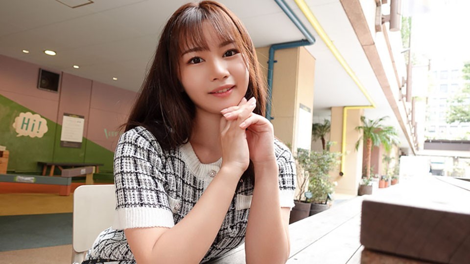 GAREA+867natsuki+차분한 큰 가슴 미용사는 예상치 못하게 활력이 넘칩니다.