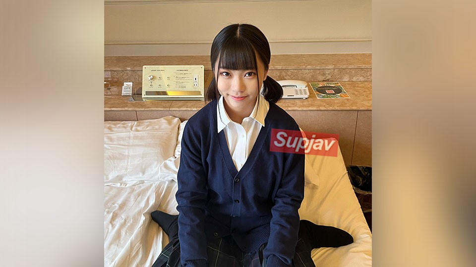 FC2PPV+3176596+Rin-chan, 18 anos, parece Paruru! Implorando por porra na minha barriga