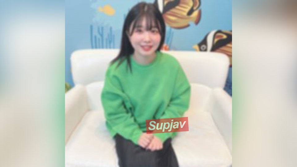 FC2PPV+3187584+Sanfte und warme Mayu-chan. In einem geschlossenen Raum werden riesige Ladungen Sperma tief in die unbeschnittene, haarige Muschi gespritzt!