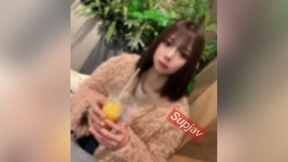FC2PPV+【Fair】F cup beauty Momo-chan. He was found by fans on the street and was in a desperate situation. He ejaculated twice deep into the idol's vagina while smelling her sweat.