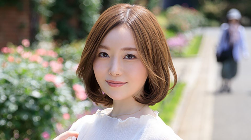 Karım 2012 No.1383 Akimoto Kaori | Ünlüler Kulübü Maiwife