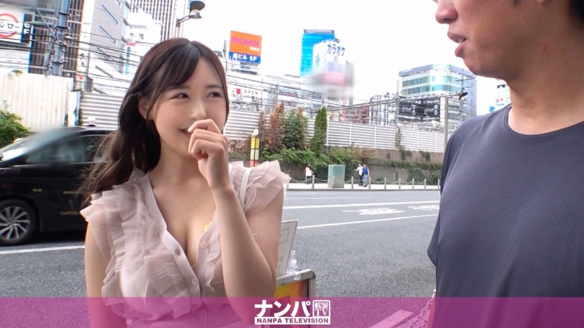 200GANA-2978 Realmente suave, primera vez disparando. 2006: ¡La chica tetona con la que coqueteé en Shinjuku tenía un cuerpo que no había visto en seis meses! Su debilidad por tener miedo a ser presionada fue aprovechada, ¡y antes de que te des cuenta, sus enormes pechos quedaron al descubierto! Cuando le quité los pantalones, su inexplorado coño peludo estaba masticando y ansiando mi polla... (Riri Okamoto)