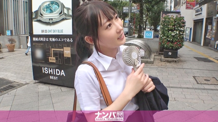 [未经审查] 200GANA-2982 非常柔软，第一次拍摄。 2009 在闷热的新宿环境中搭讪一位可爱的办公室女士！与她穿着西装的帅气外表相反，她实际上是一个天生的荡妇！大量的精液如雨点般从她健美的身躯中喷涌而出！ ！