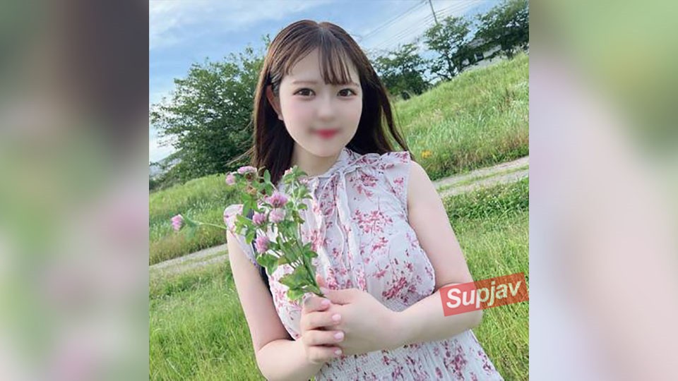 FC2PPV+4501020+First Shoot/Face Show! Only for 3 days!! Transparent white peach natural H cup and oversensitive marshmallow soft big breasts!! The contrast between her cute face and thick pubic hair is amazing...
