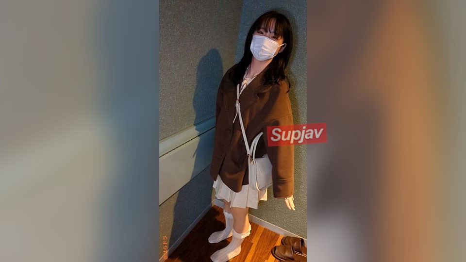 FC2PPV+2857906+Playing with a slim college student with white skin and big breasts (F). Friendly raw sex. Finally, swallow it