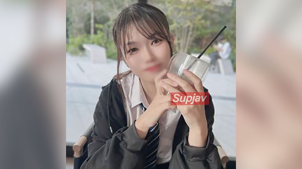 FC2PPV 4560977 [First time showing face] Ai⚪︎-chan came to see me for her mother's birthday present, and she was so brave and cute that I gave her an adult penis and two creampie milk shots as a present.