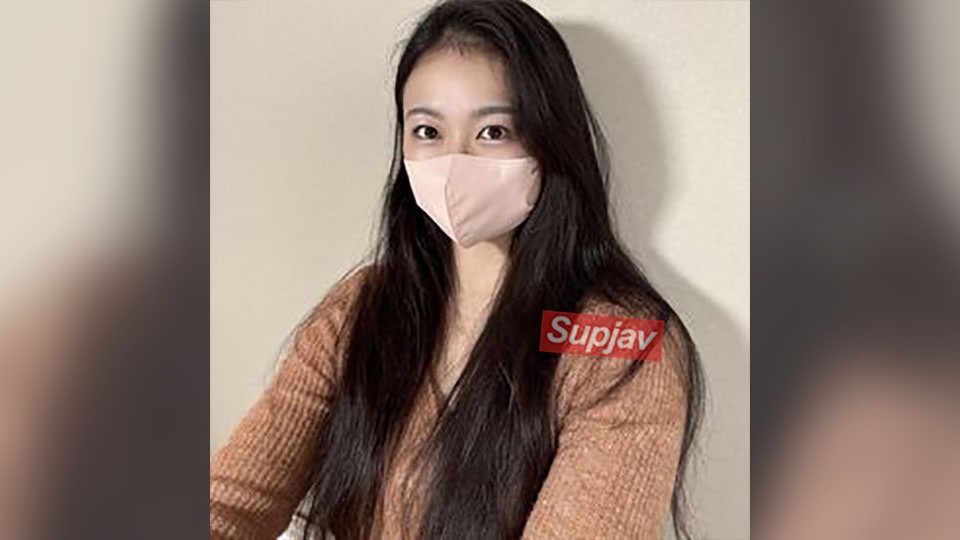 FC2PPV 4625489 裸体蹲踞！ [未经审查] [中出] 有男朋友的大屁股女人迷上了另一个男人的鸡巴。他抓住她的头，强迫她看她那出轨的阴部，然后通过内射来惩罚她。 ※附有特典