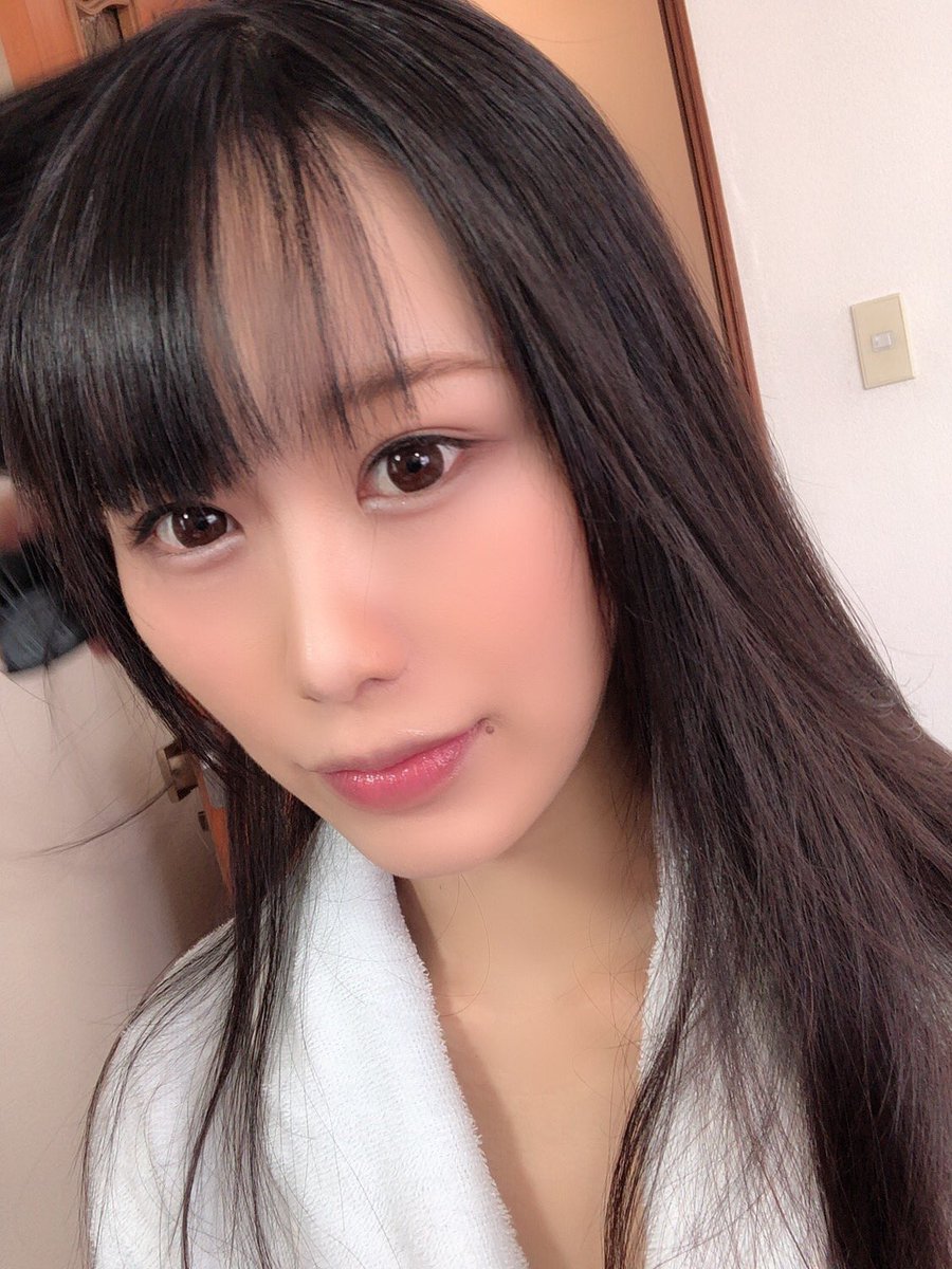彩葉みおり