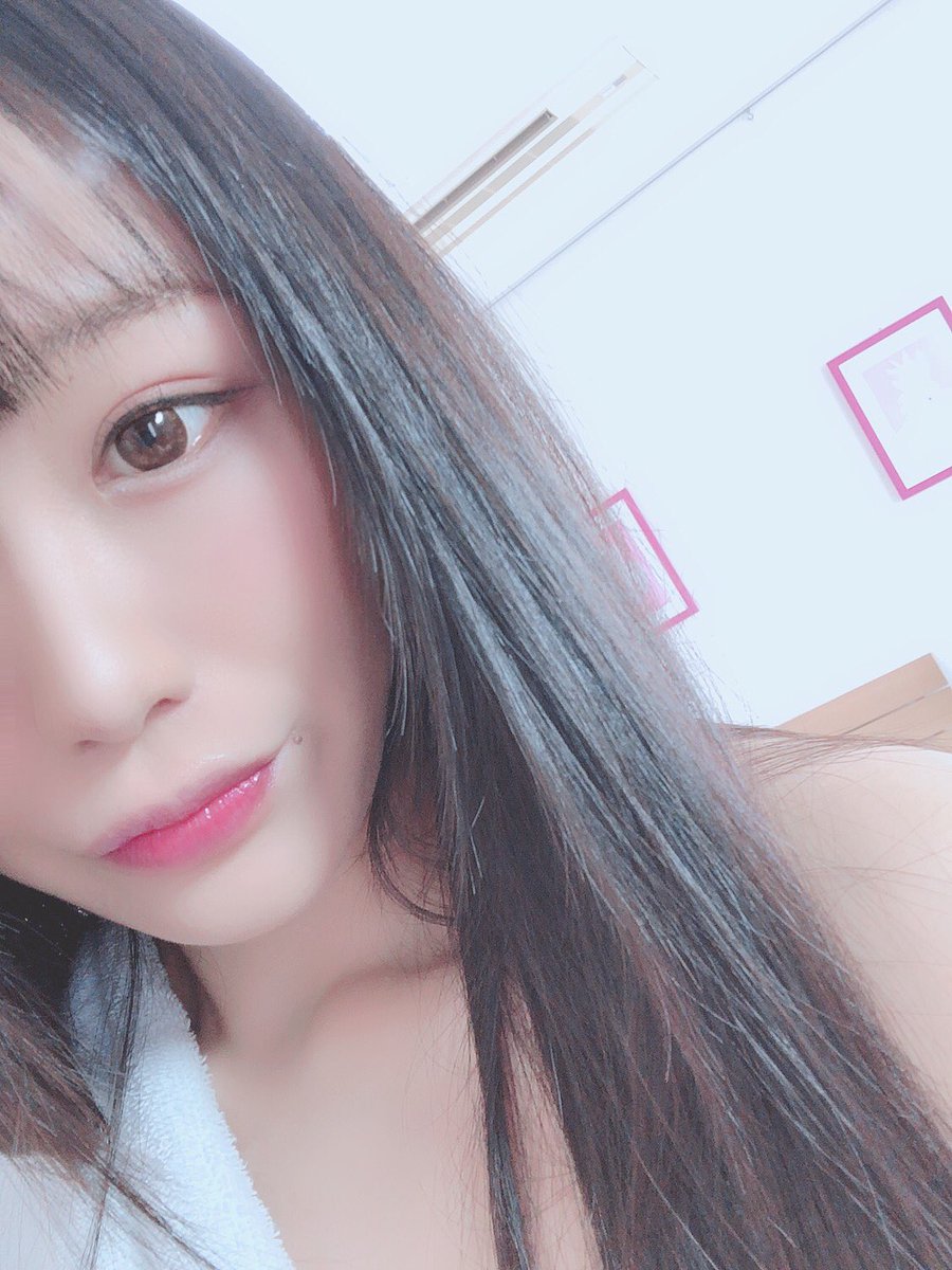 彩葉みおり