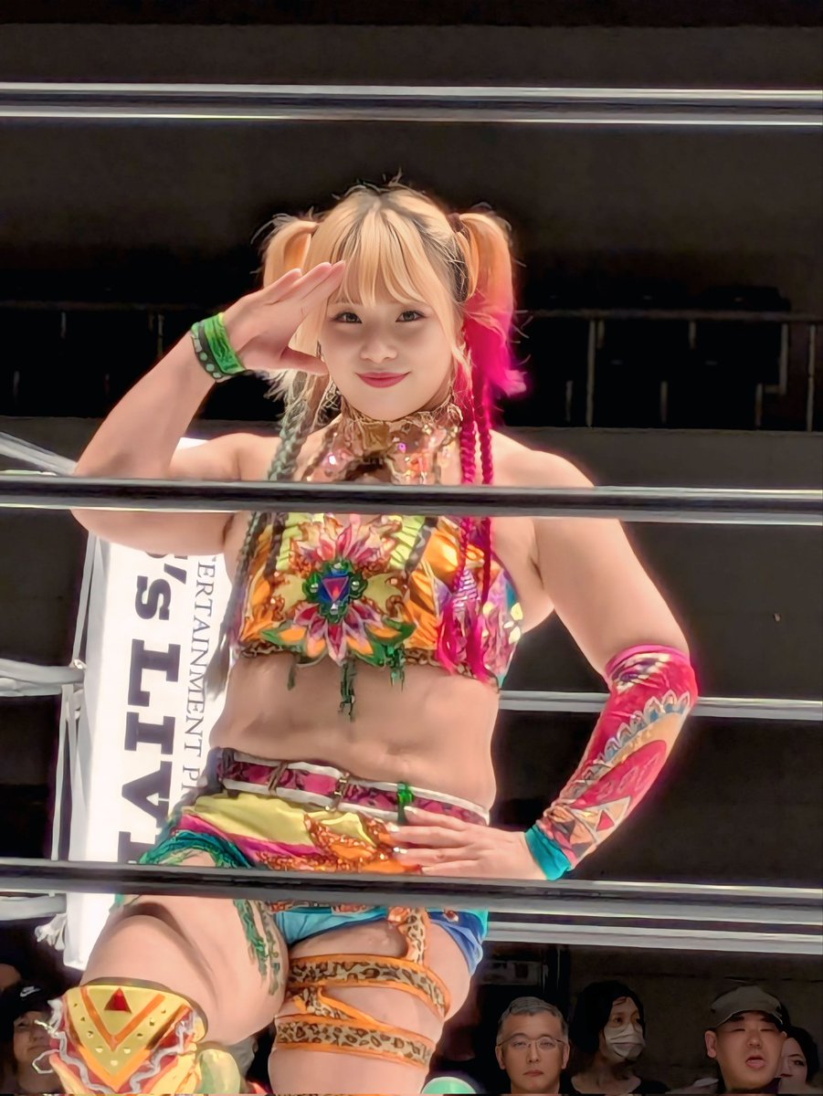丘绘里奈