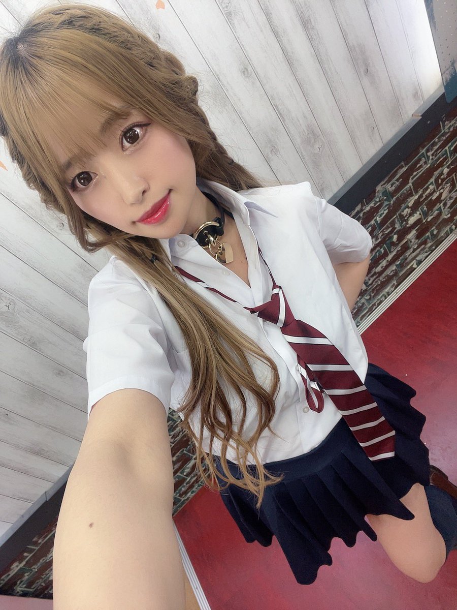 椿莉香