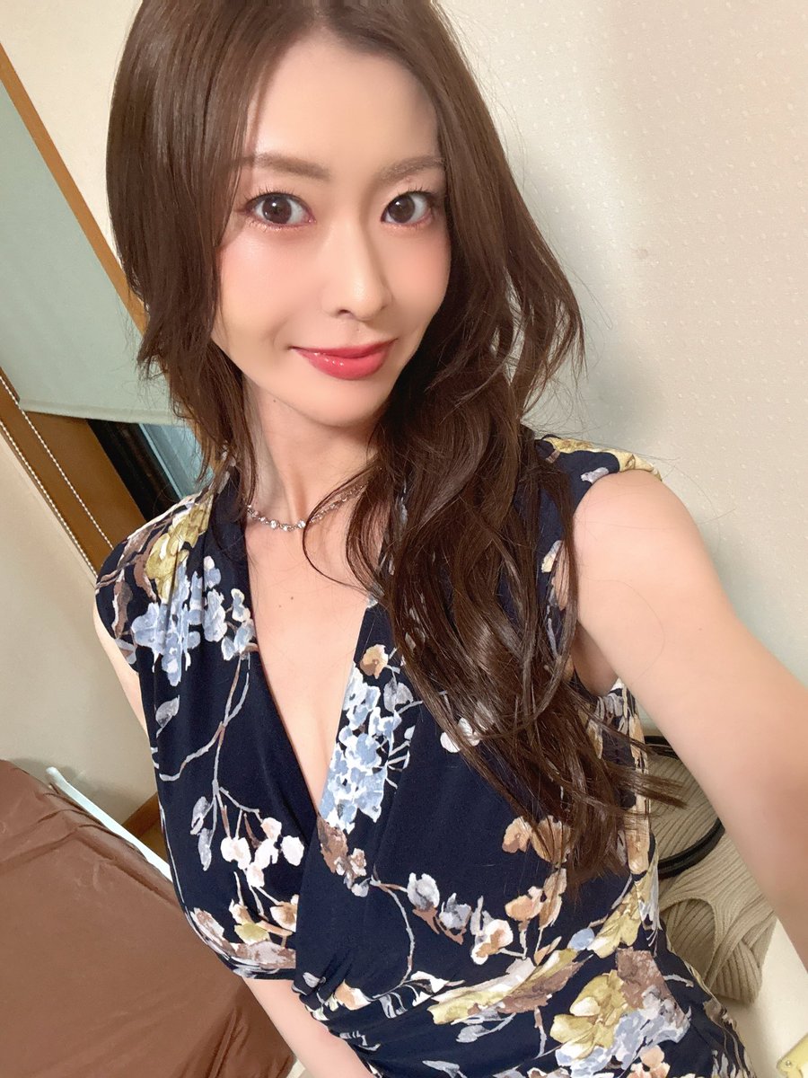 葵百合香