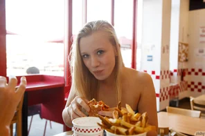 (18)