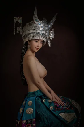 amateur photo 年年Nnian - 苗疆少女 (34)