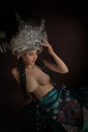 amateur photo 年年Nnian - 苗疆少女 (39)
