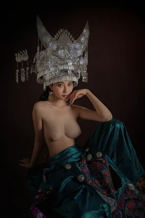 amateur photo 年年Nnian - 苗疆少女 (43)