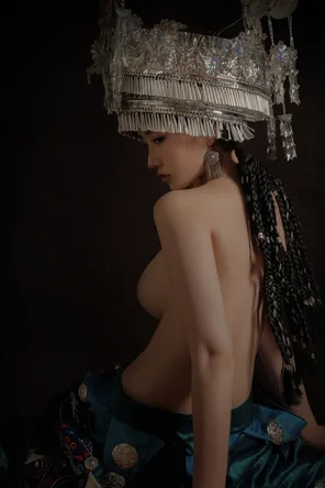 amateur photo 年年Nnian - 苗疆少女 (47)