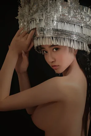 amateur photo 年年Nnian - 苗疆少女 (48)