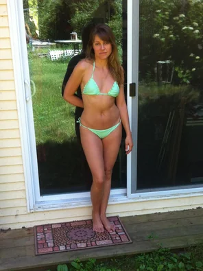 amber-green-bikini-21