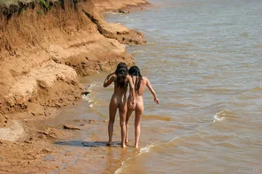 Stunning_Zemfira---Splashes-of-Attraction_Elvira-D--Zemfira_high_0110