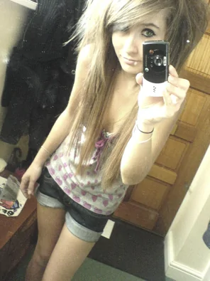tumblr_kym5mmsdGL1qzfsq0o1_1280