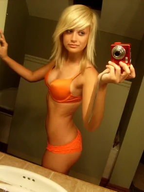 amateur photo She seems a wee bit bored