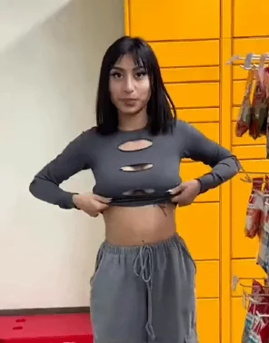 -vZJJPyL0NxRTgOb_1