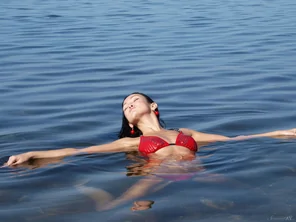 stunning_mermaid-on-stone_rusya_high_0018