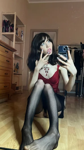 558775551641264128