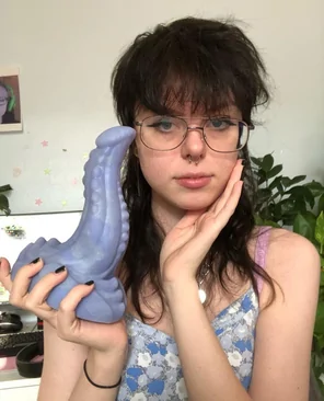 amateur photo pre-cam bad dragon selfie