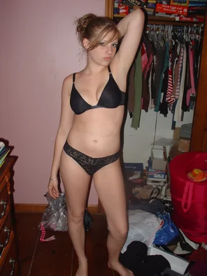 321355476_hotestphoto9809-17741