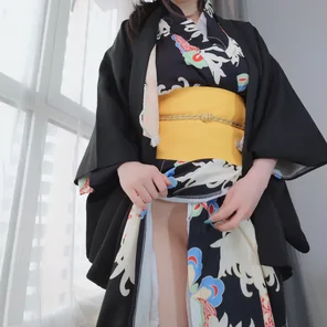 Baiyin811 (白银81) - 和服下的秘密 (20)