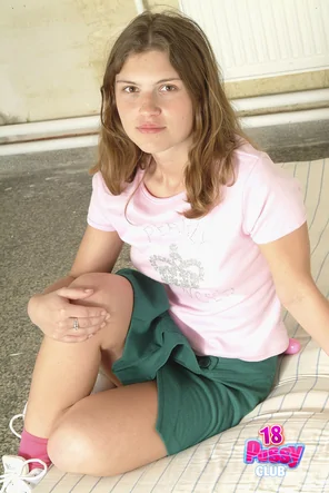 amateur pic MF1392-001