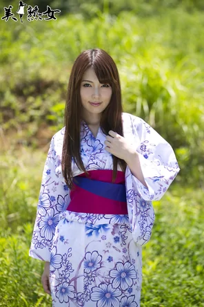 amateur pic [X-City] JUKUJO 013 ～人気熟女Web写真集～ Yui Hatano 波多野结衣