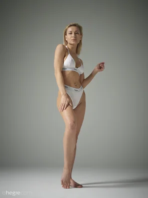 darina-l-hegre-model-03-14000px