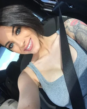 31-Hot-Women-1