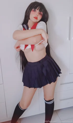 Leticia Shirayuki 27260