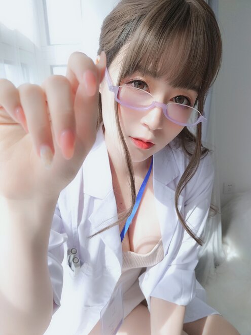 Baiyin811 (白银81) - 私人医生 (151)