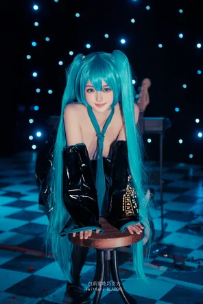 BLACQKL - Hatsune Miku (33)