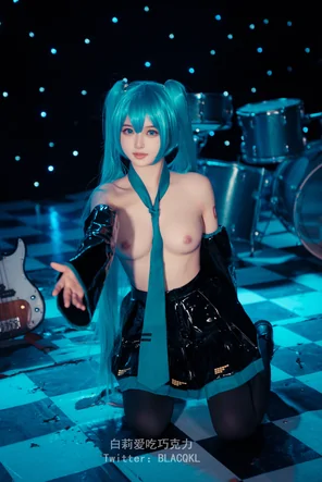 BLACQKL - Hatsune Miku (65)