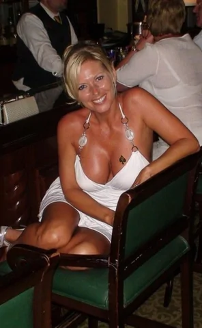 qos_ama_gf_n_slt_wives_(110_042) (18)