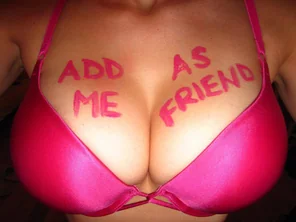 d8b4b7ff-7ceb-4fbe-9494-bf8558d4d933