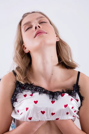 sexart_action-not-words_alice-reign_high_0013