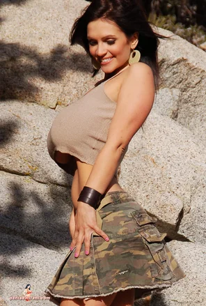 amateur pic Denise Milani