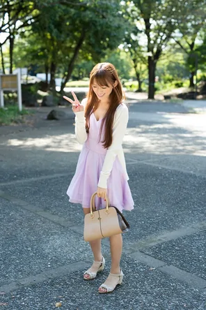 amateur pic gra_airi-k004