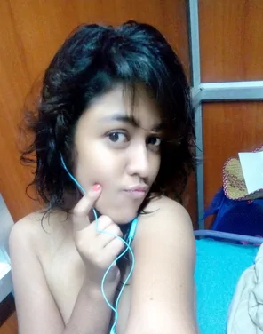 Original ContentGood Morning from India, Kiss Me!