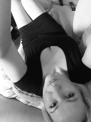 amateur photo 639896d7-90ef-4d20-bf7d-85a184e0d93e