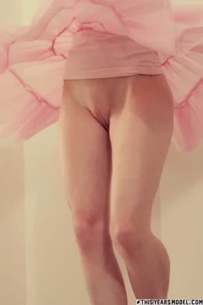 054